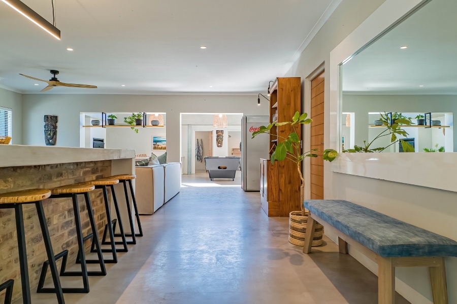 6 Bedroom Property for Sale in Seaside Longships Western Cape
